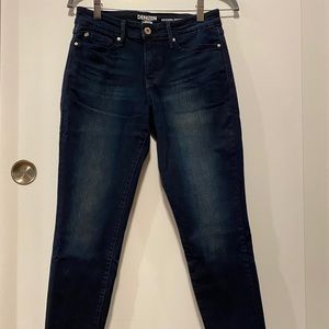 Levi’s Denizen Modern Skinny